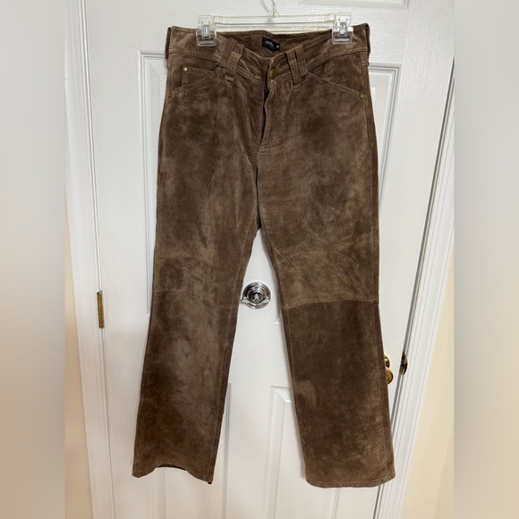 Womyn GORGEOUS 100% Leather, Brown Suede pants, in Excellent condition , Size 10 - Picture 2 of 16